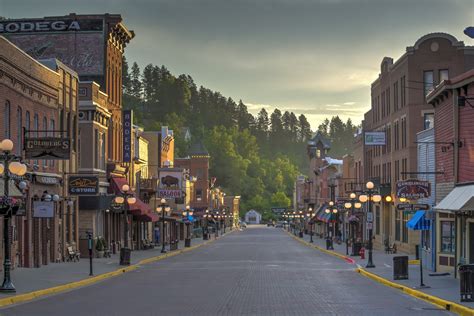 Deadwood’s historic Main Street is where much of the action in town is concentrated. By action, I mean most of what earns Deadwood the honor of the ultimate tourist trap is found on Main Street. That includes as many tourist shops as you can handle and live daily shootouts in the summertime..