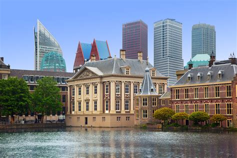 Where is den haag. Long before The Hague became a city, there was a visible border. The “wealthy” were called Hagenaars and settled on the sand on one side of town. The less ... 