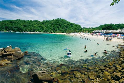 Feb 1, 2020 · Huatulco is a hidden paradise in the state of Oaxaca, home to some of the most pristine and secluded beaches in all of Mexico. The mountain and jungle landscape combined with the rocky bays and golden sand make for a spectacular vacation destination. . 