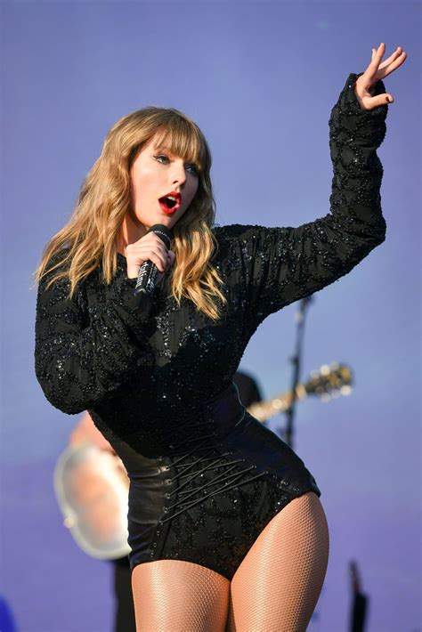 Where is taylor swift performing this weekend. Kelce's girlfriend, Taylor Swift, may be in attendance. She's become a regular at games, but the couple have not said whether she'll attend Saturday's matchup. The playoff showdown is exclusively ... 