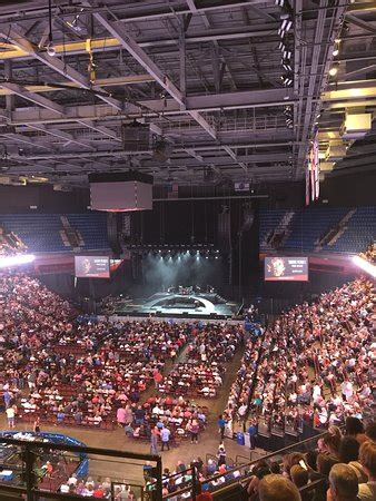 Where is the nearest airport? - Mohegan Sun Arena - Tripadvisor