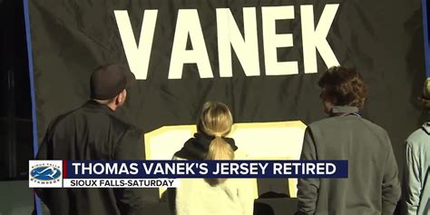 Where is thomas vanek now