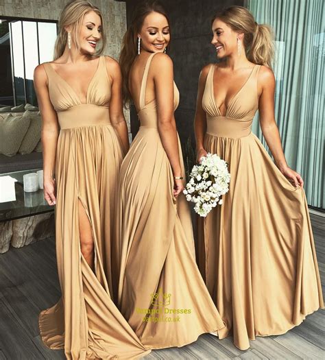 Where to buy bridesmaid dresses. Here’s where to find the best bridesmaid dresses in London. Halfpenny London. Halfpenny London’s meteoric rise in the bridal world continued with the launch of its first bridesmaid collection in 2020. The line, aptly called Sister, is inspired by founder Kate Halfpenny’s own wedding in 2012. She had an impressive 21-strong bridesmaid ... 