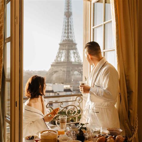 Where to stay in paris for couples