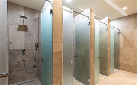 Where to take a shower near me. Find a place to shower. A free shower is available to the public with no eligibility requirements. You’ll receive a towel and soap upon check-in at our front desk. 510 Supportive Housing. CONTACT: 612-594-2000. LOCATION: 510 S. 8th St., Minneapolis. OPEN: Monday–Friday, 9 a.m.–1:00 p.m. 