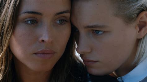 Where to watch below her mouth. Apr 28, 2017 · Released April 28th, 2017, 'Below Her Mouth' stars Erika Linder, Natalie Krill, Sebastian Pigott, Mayko Nguyen The movie has a runtime of about 1 hr 32 min, and received a user score of 68 (out of ... 