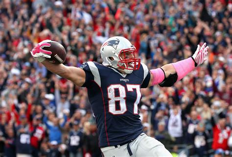 Where to watch patriots game. For Week 11 of the NFL season, the Patriots are hosting the Jets at 1 p.m. ET (10 a.m. PT) on CBS. The game is set to take place at Gillette Stadium in the town of Foxborough, Massachusetts, home ... 