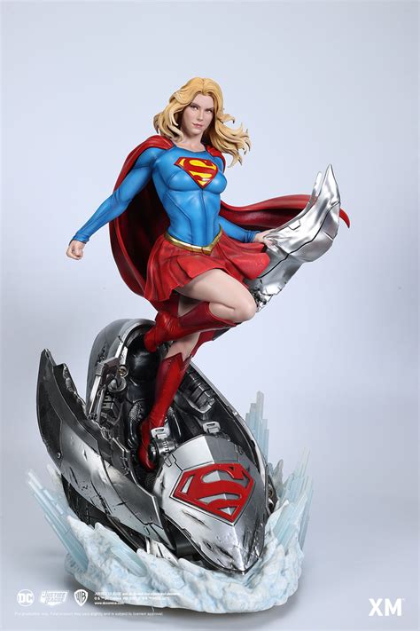 Which Supergirl? - Statue Forum