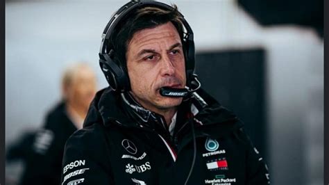 Which headphones does Mercedes team boss Toto Wolff use and …