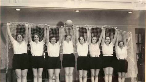 Which sport was originally known as mintonette? - Oldnever