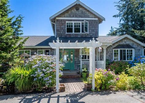 Whidbey island property for sale. Sort. Recommended. $499,000 Open Sun 2 - 4PM. 4 Beds. 2 Baths. 1,606 Sq Ft. 720 NW Hyak Dr, Oak Harbor, WA 98277. Experience the enchantment of Oak Harbor living as … 