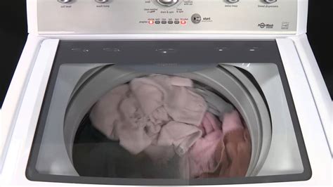 It features Whirlpool's intuitive 6TH SENSE technology, wh