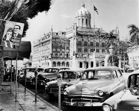 White  Photo Havana