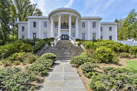 White House-inspired McLean mansion going up for auction …