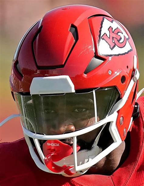 White Lines KC Running Back Has Unique Visor Modification
