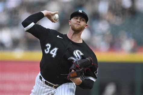 White Sox place RHP Kopech on IL with shoulder inflammation and call up RHP Shaw