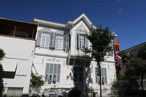 White Wood  Istanbul