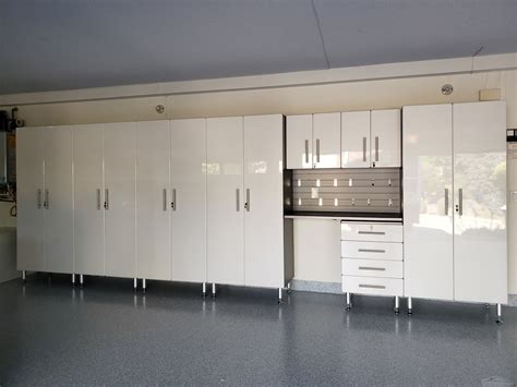 White garage cabinets lowe. Ulti-MATE Garage. 3-Cabinets Composite Wood Garage Storage System in White Metallic and Gray (106.5-in W x 80-in H) Model # UG22630W. Find My Store. for pricing and availability. 2. Ulti-MATE Garage. 4-Cabinets Composite Wood Garage Storage System in White Metallic Over Gray Cabinet Box (142-in W x 80-in H) Model # UG22640W. 