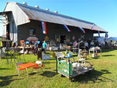White hall flea market. Niskayuna Reformed Flea Market (Albany Area) 3041 Troy-Schenectady Road (Route 7), Niskayuna, NY 12309. September 24, 2016 9 - 4. (518) 785-5575. 80 vendors. Free admission, Free Parking. NOTES: I attend almost every year and find good deals-a mix of antiques and flea market. Food and bathrooms available. 
