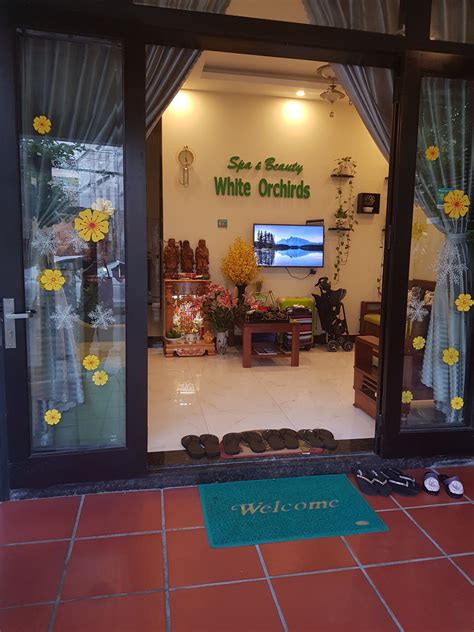 White orchid spa. White Orchid Spa is a full-service day and medical spa in Vero Beach, Florida. It features massage therapy and customized facials performed by licensed … 