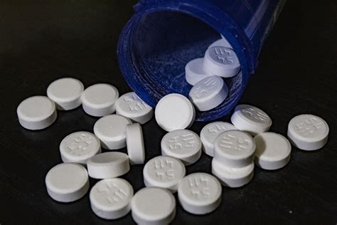 White subutex pill. People as young as 16 may use Suboxone. MAT is treatment for opioid use disorder, or recovery from addiction to opioids, such as heroin, morphine, fentanyl, hydrocodone (Vicodin, Lortab, Lorcet ... 