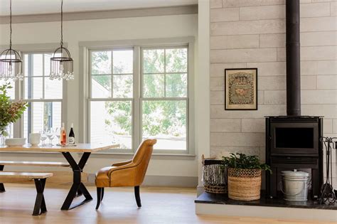 White walls with grey trim. Looking for exterior wall paint may be a daunting and complex task for many. Choosing from various shades and tones can be time-consuming. It would be a Expert Advice On Improving ... 