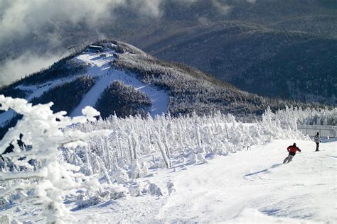 Whiteface mountain ski. Drive the Whiteface Veteran's Memorial Highway to the summit, and lean into the Adirondack breeze as you marvel at the world below you.This well-known mountain offers exciting and scenic runs for skiers of all levels: Beginners do well on Easy Acres, which features its own ski school, novices and intermediates enjoy Little Whiteface, while experts head to the heart … 