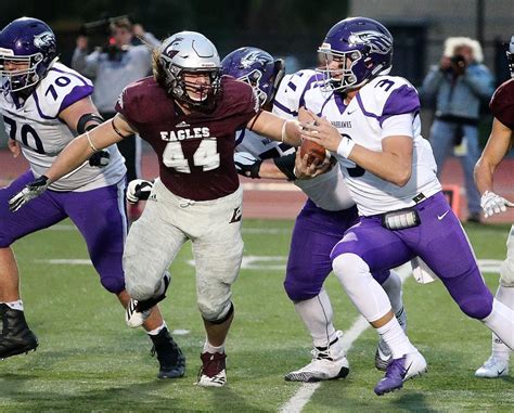 Whitewater football score. "Mary Hardin-Baylor is a fantastic football team," Whitewater coach Kevin Bullis said. "Their ability to throw the ball on us kept us honest defensively. ... "We were trying to make it a two-score ... 