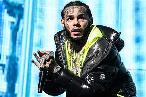 Who is 6ix9ine&rsquo;s boyfriend? Is the rapper gay?