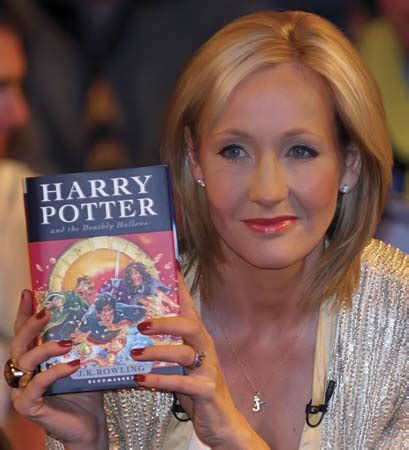 Who is J. K. Rowling?/ Past Simple - English Exercises