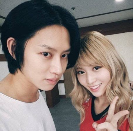 Who is Momo Hirai dating? Momo Hirai boyfriend, husband