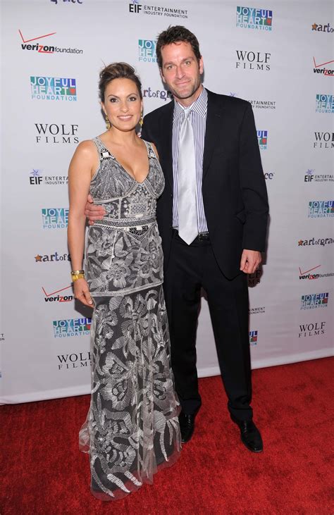 Who is mariska hagerty. Jan 18, 2022 · Mariska Hargitay is opening up about how she met her husband of 17 years, Peter Hermann. Hargitay, who stars in "Law & Order: SVU" with Hermann, chats with Drew Barrymore on Tuesday’s episode of ... 