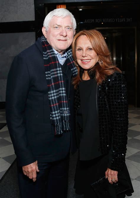 After 40 years of marriage, Marlo Thomas and Phil Donahue are exploring the secrets to a successful union with the help of some Hollywood pals. The “That Girl” …