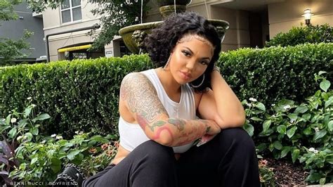 Jan 14, 2021 · Renni Rucci shares video for “Hands On Ya Knees” featuring Kevin Gates. The club-ready hit gets an equally hype visual to go with it. BY Regina Cho / 1.14.2021. Back in October, Renni Rucci and Kevin Gates joined forces for their collab track “Hands On Ya Knees.”. Renni just circled back around to release its official music video .... 