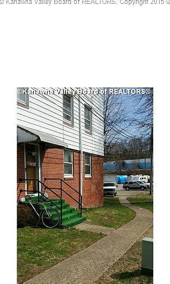 Who lives at 94 Kenna Dr, Charleston WV Rehold