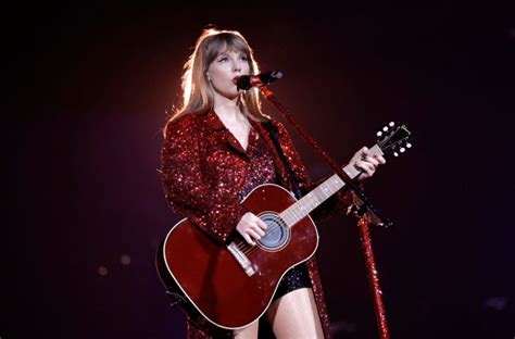 Who opened for taylor swift last night. Updated March 8, 2024, 10:39 a.m. ET. Taylor Swift was spotted running into Travis Kelce’s arms for a lengthy kiss after her Eras Tour concert in Singapore on Friday … 