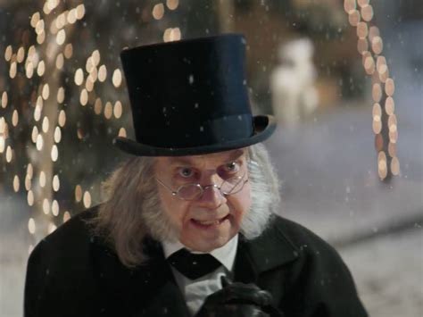 TIL: Paul Giamatti is playing Ebenezer Scrooge in a Verizon commercial. 13 Nov 2022 16:25:32. 