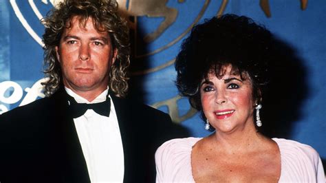 Mar 23, 2011 · The film star Elizabeth Taylor, who has died of heart failure aged 79, was in the public eye from the age of 11 and remained there even decades after her last hit movie. She managed to keep people ... . Who was elizabeth taylor dating when she died