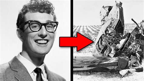 Who was supposed to be on the plane with buddy holly when it crashed