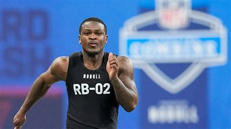 Who will log fastest 40 time at 2024 NFL Combine? Devon Achane, D.J…