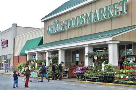 Whole foods hadley. Fun Place to work, Not enough pay. Team Trainer and Bulk Department Buyer (Current Employee) - Hadley, MA - April 25, 2018. $15.00/hr should be the minimum pay with the amount of work this company requires you to do. $11.00/hr minimum wage is not sufficient for anyone. Especially after taxes are taken out. 