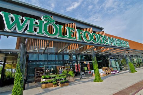 Whole foods jupiter fl. Whole Foods is one of the most popular health-focused grocery stores in the United States. It’s a great place to find natural and organic products, as well as specialty items like ... 