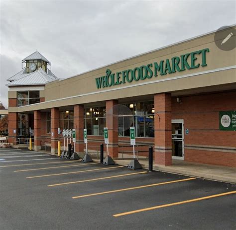 Whole foods melrose. Oct 8, 2019 · Eric Marklis, 37, of North Andover, met two juveniles in the Whole Foods parking lot with the intent to sell them THC vape pods, police said. MELROSE, MA — A North Andover man was arrested on ... 