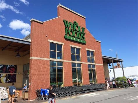 Whole foods portland maine. On a recent afternoon in Portland’s Bayside neighborhood, the after-work crowd began to trickle into one of the area’s many craft breweries and locally owned restaurants.Teams arrived at … 