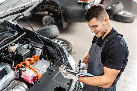 Why Is My Lower Radiator Hose Cold? - Vehicle Freak