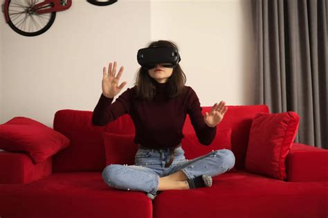 Why You Lose Track of Time in VR