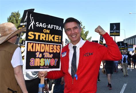 Why are actors making movies during the strike? What to know about SAG-AFTRA’s ‘interim agreements’