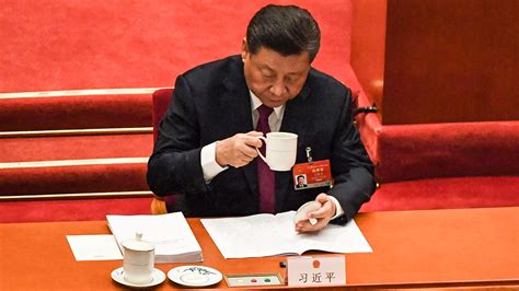 Why are there two cups of tea on Xi