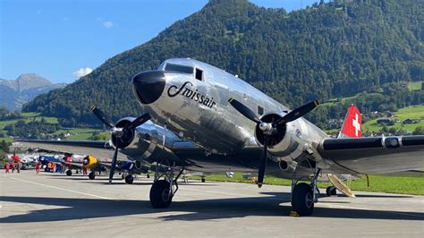 Why did old planes have flight engineers