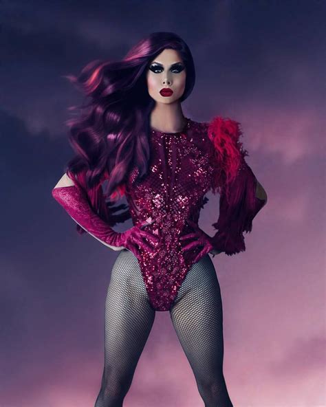 Why do drag queens tuck